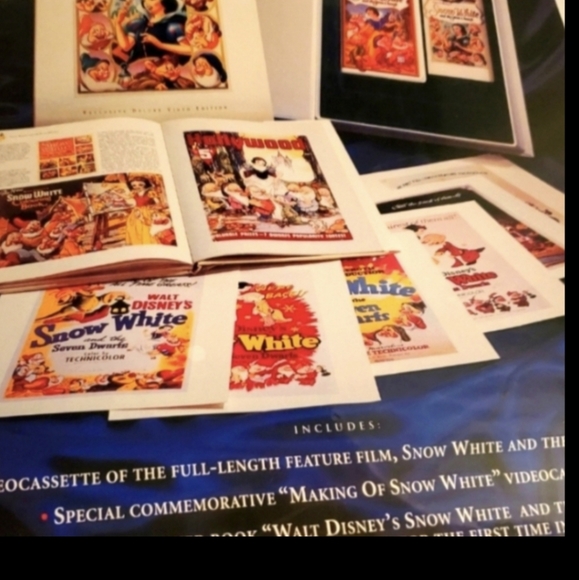 NIB Walt Disney's Snow White & the Seven Dwarfs Video Giftset w/ Rare Lithograph - Picture 2 of 3